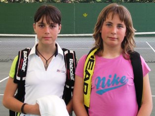 Judith Orgaz con su rival en cuartos, Leyre Martn